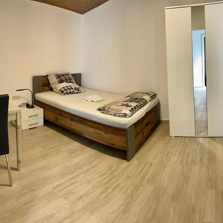 Ferien Guest house Ruesselsheim